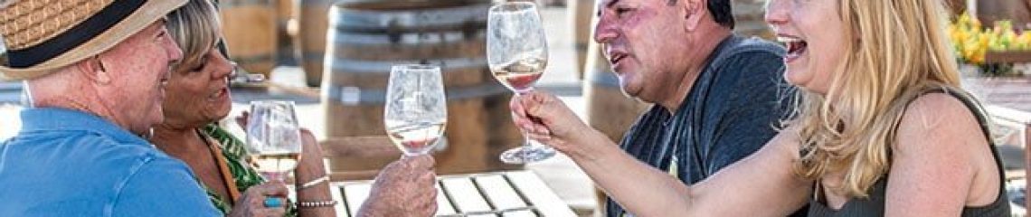 Urban Legend Winery, Friends enjoying glasses on the Wine Patio